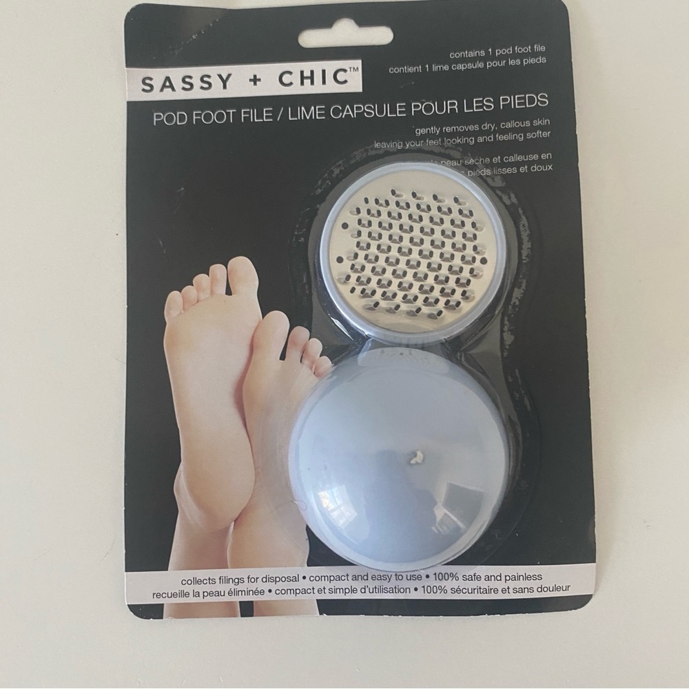 Sassy + Chic Pod Food File Blue Round Travel Size Ball